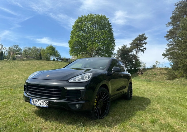 Porsche Cayenne cena 151000 przebieg: 146000, rok produkcji 2016 z Czaplinek małe 37